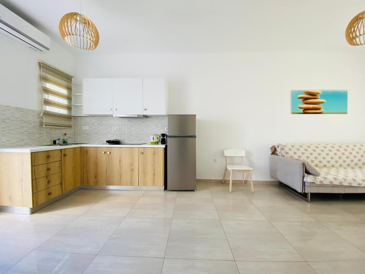 אורנוס Eleftheria Hotel & Apartments מראה חיצוני תמונה