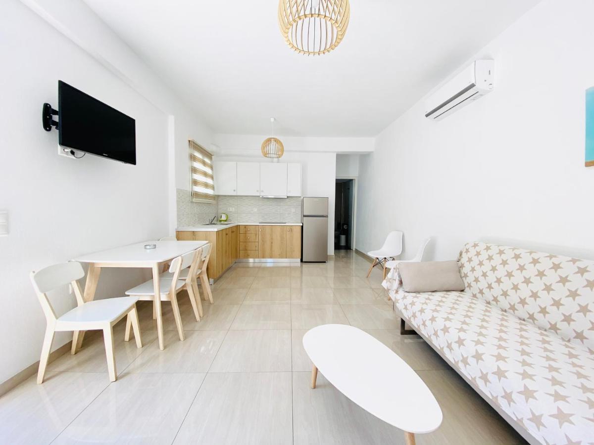 אורנוס Eleftheria Hotel & Apartments מראה חיצוני תמונה